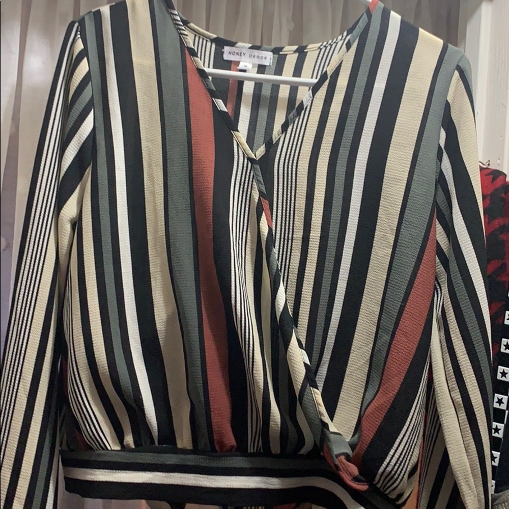 Cute top women's size medium